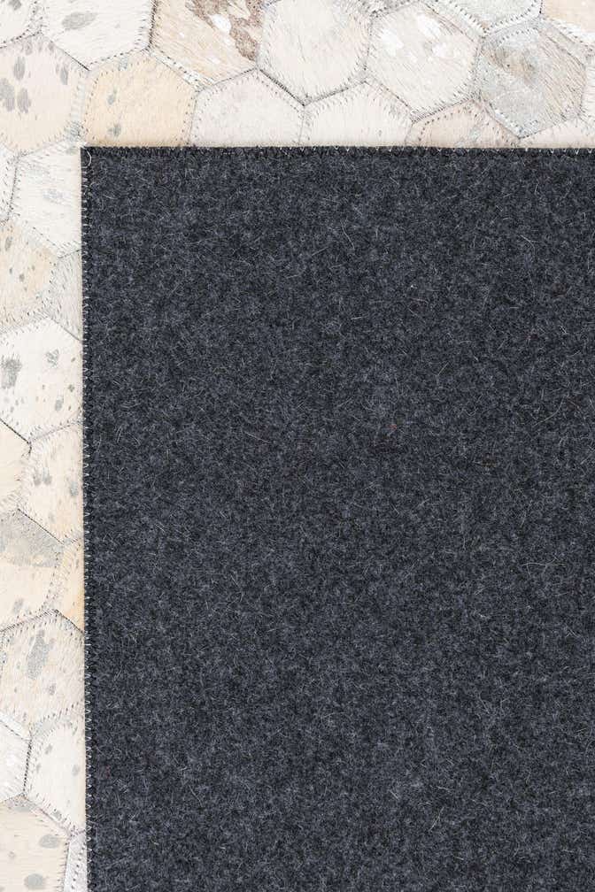 5' x 8' Cowhide Leather Rug