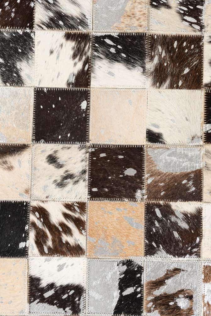 5' x 8' Cowhide Leather Rug