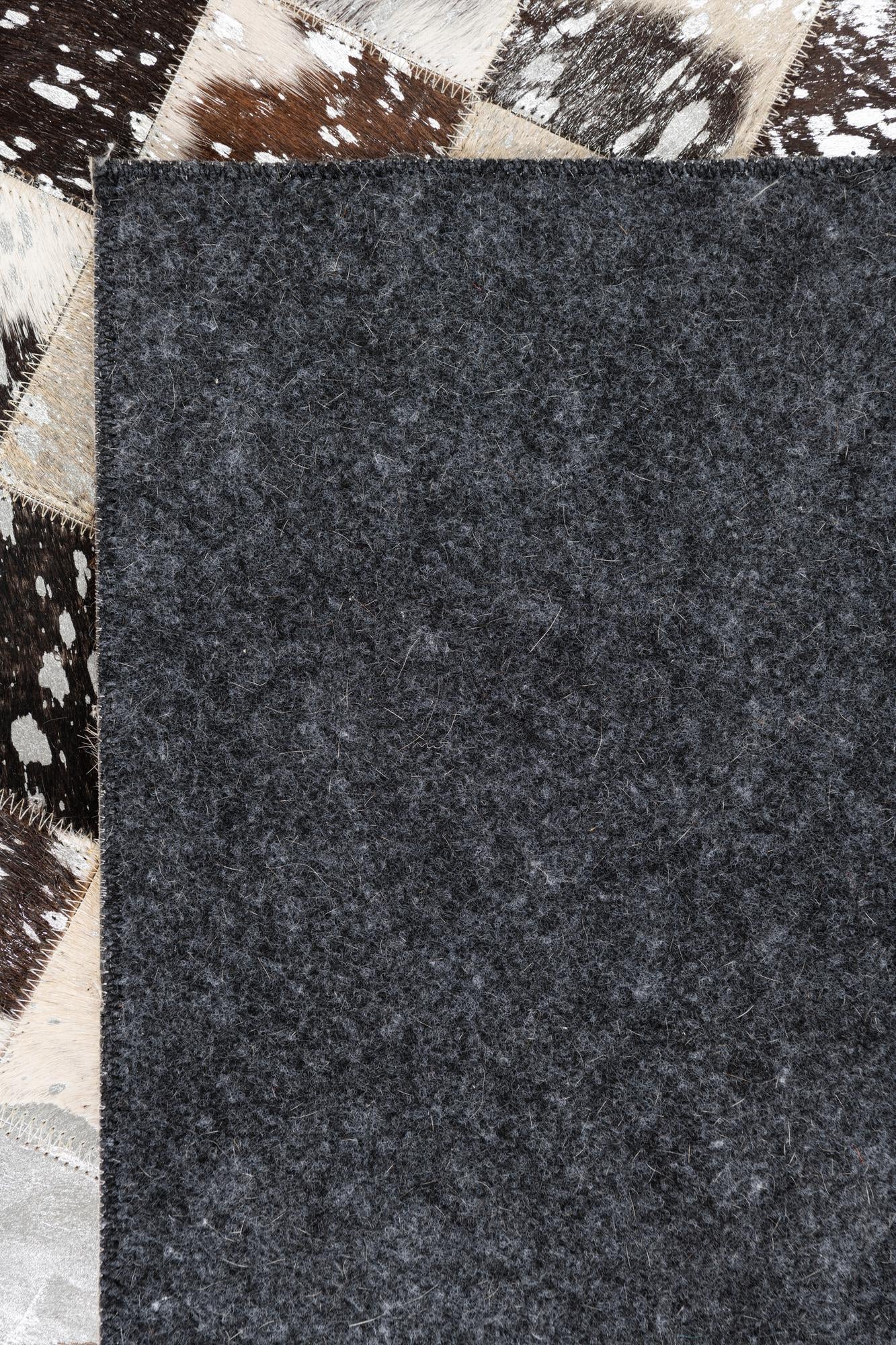 5' x 8' Cowhide Leather Rug