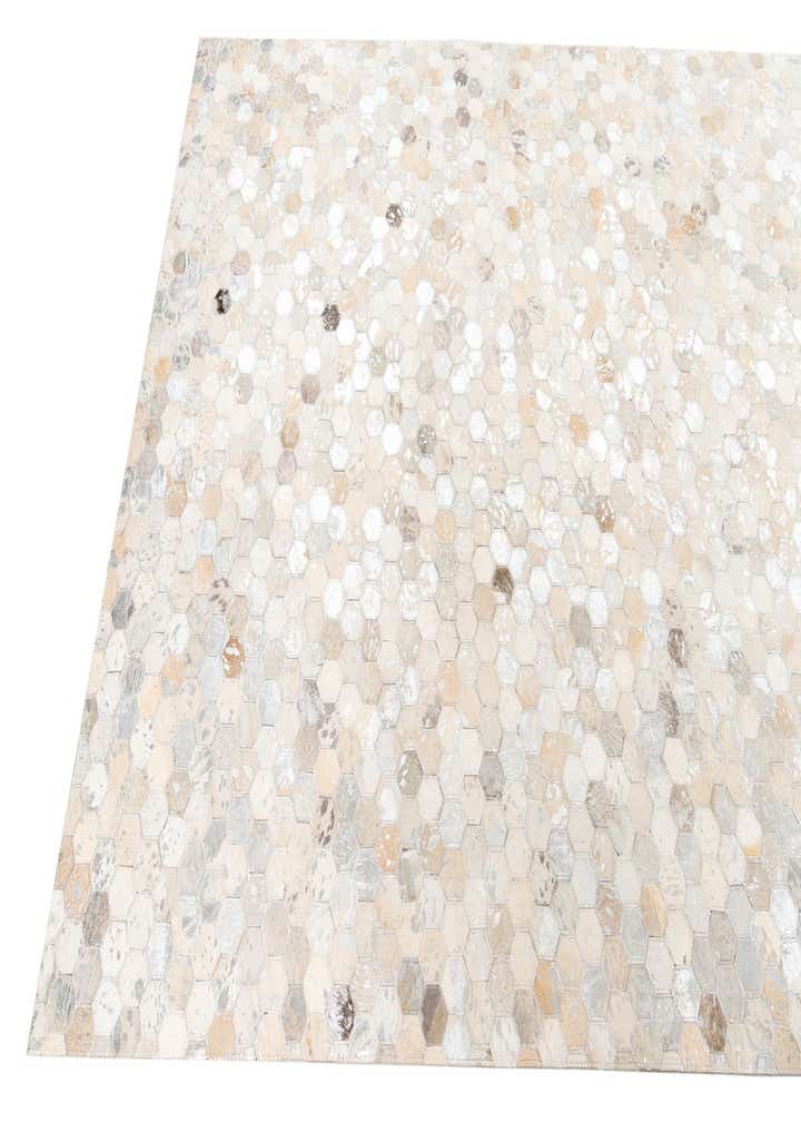 5' 1 x 8' Cowhide Leather Rug