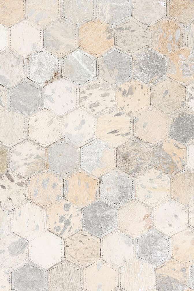 5' 1 x 8' Cowhide Leather Rug