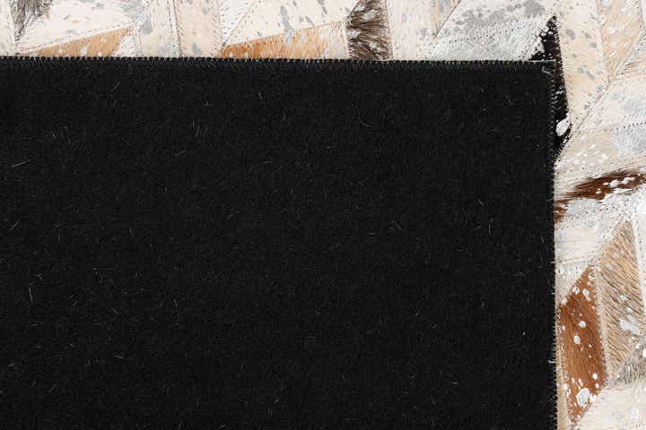 5' x 8' 1 Cowhide Leather Rug