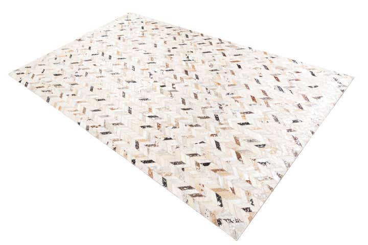4' 10 x 8' Cowhide Leather Rug