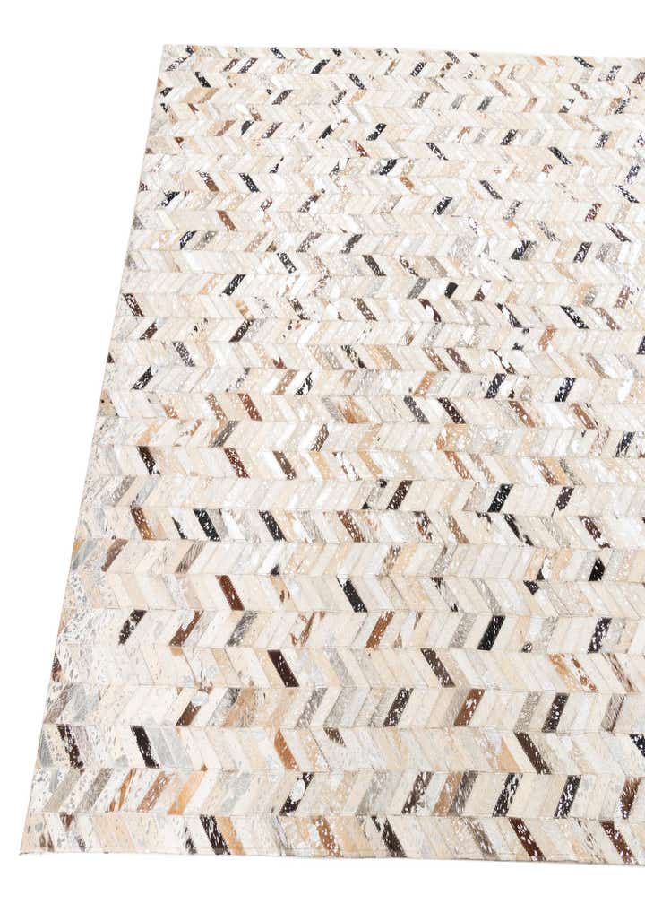 4' 10 x 8' Cowhide Leather Rug