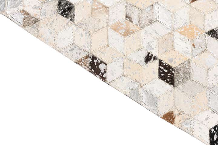 5' x 8' Cowhide Leather Rug
