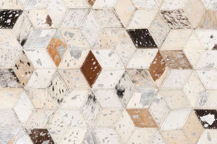 5' x 8' Cowhide Leather Rug