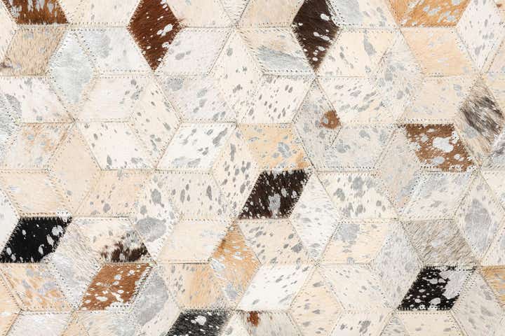 5' x 8' Cowhide Leather Rug