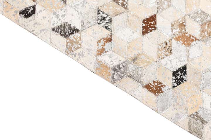 5' x 8' Cowhide Leather Rug