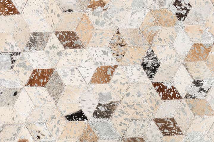 5' x 8' Cowhide Leather Rug