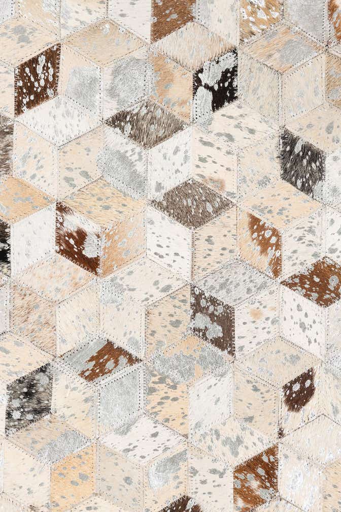 5' x 8' Cowhide Leather Rug