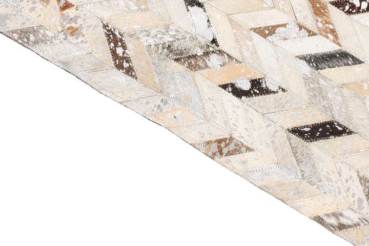 5' x 8' Cowhide Leather Rug