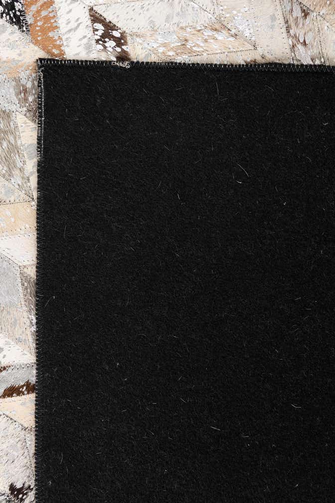 5' x 8' Cowhide Leather Rug