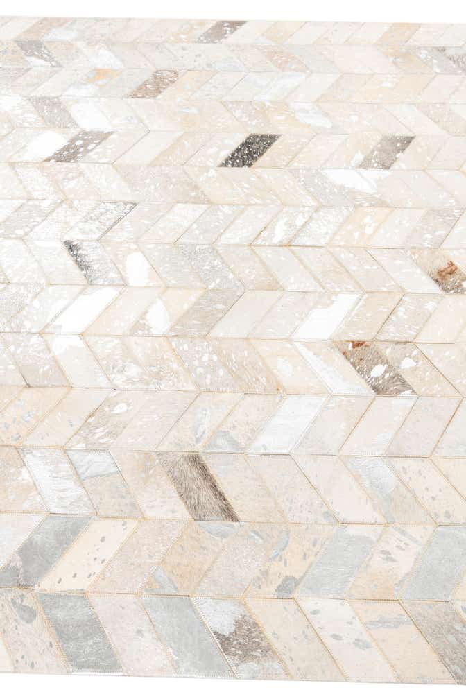 5' x 8' Cowhide Leather Rug