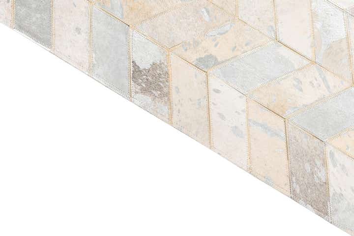 5' x 8' Cowhide Leather Rug