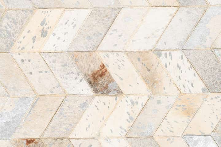 5' x 8' Cowhide Leather Rug