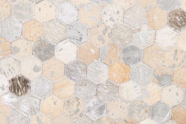 5' 1 x 8' Cowhide Leather Rug