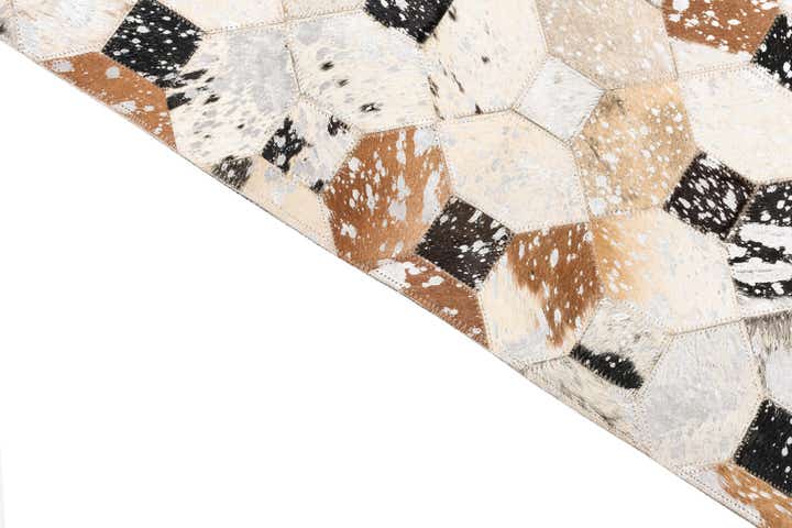 5' x 8' Cowhide Leather Rug