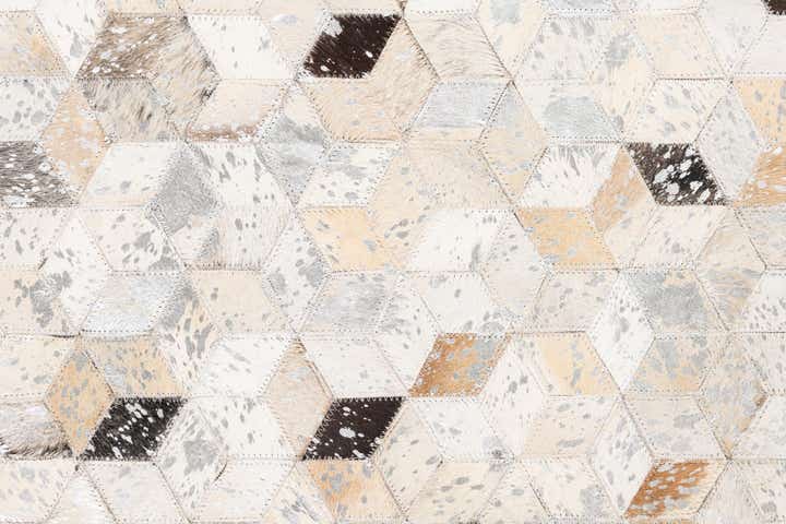 5' x 8' Cowhide Leather Rug