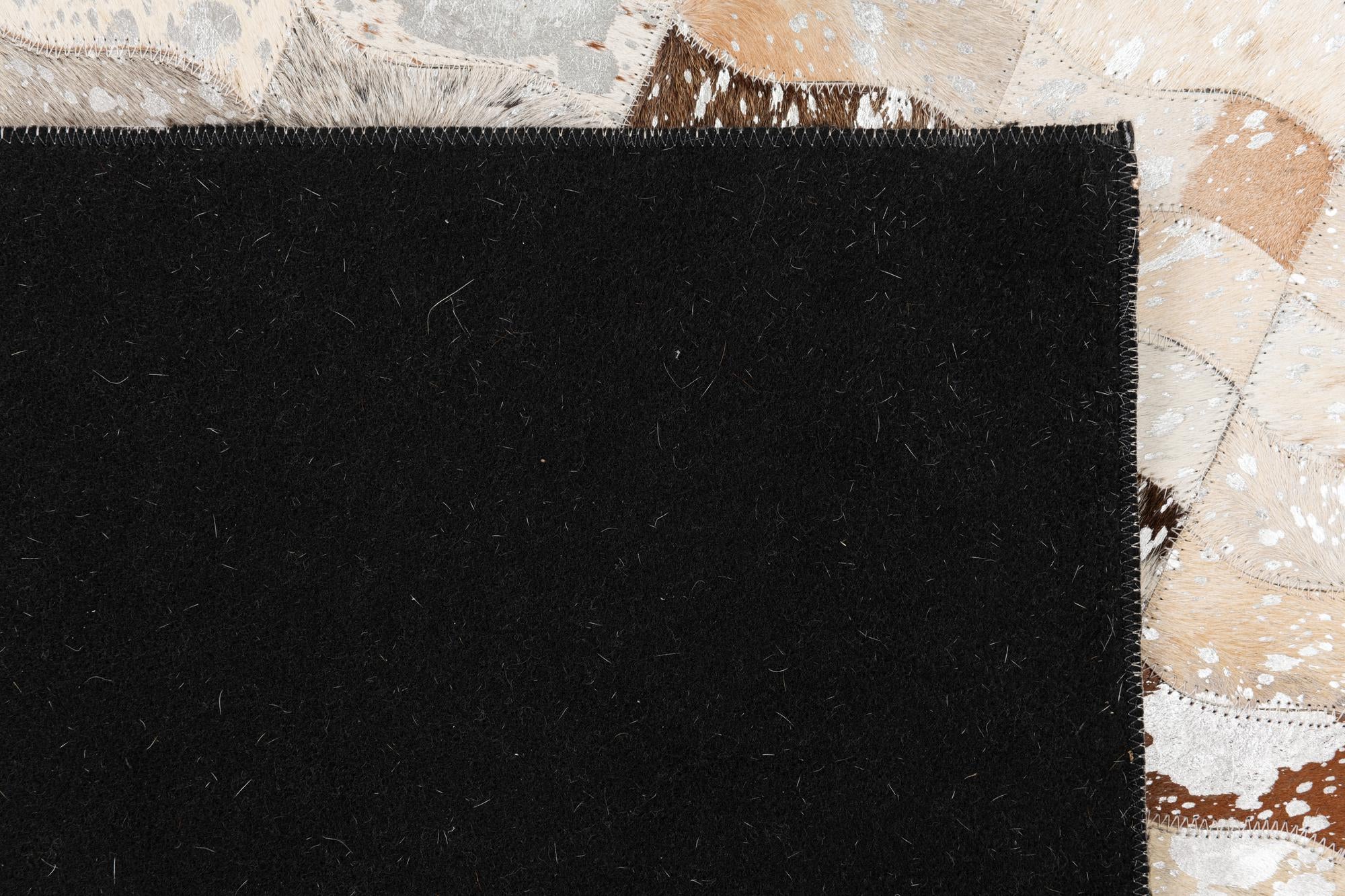 5' x 7' 10 Cowhide Leather Rug