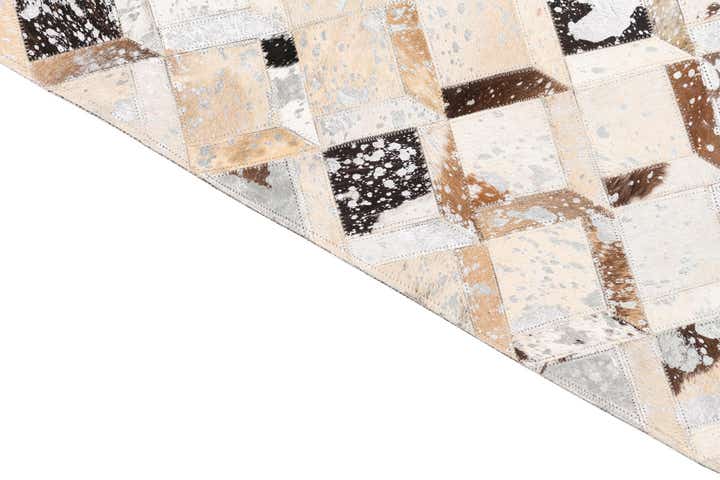 5' x 7' 10 Cowhide Leather Rug