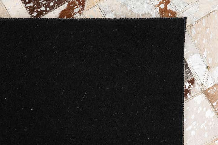 5' x 7' 10 Cowhide Leather Rug