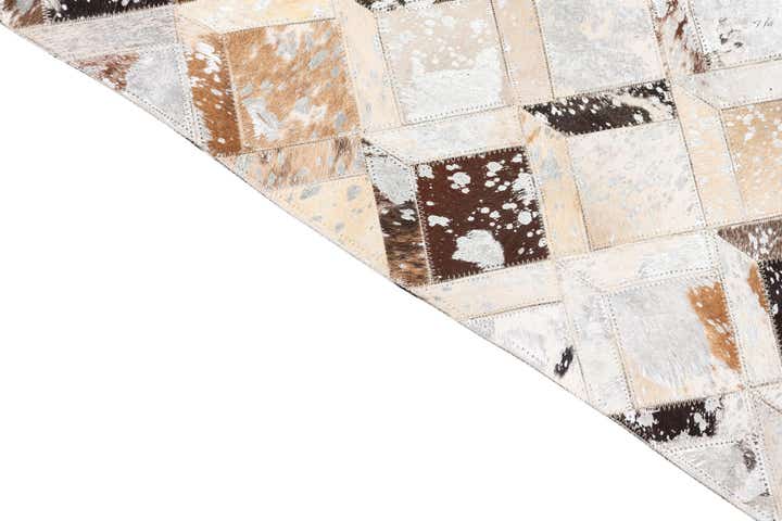 5' x 8' Cowhide Leather Rug