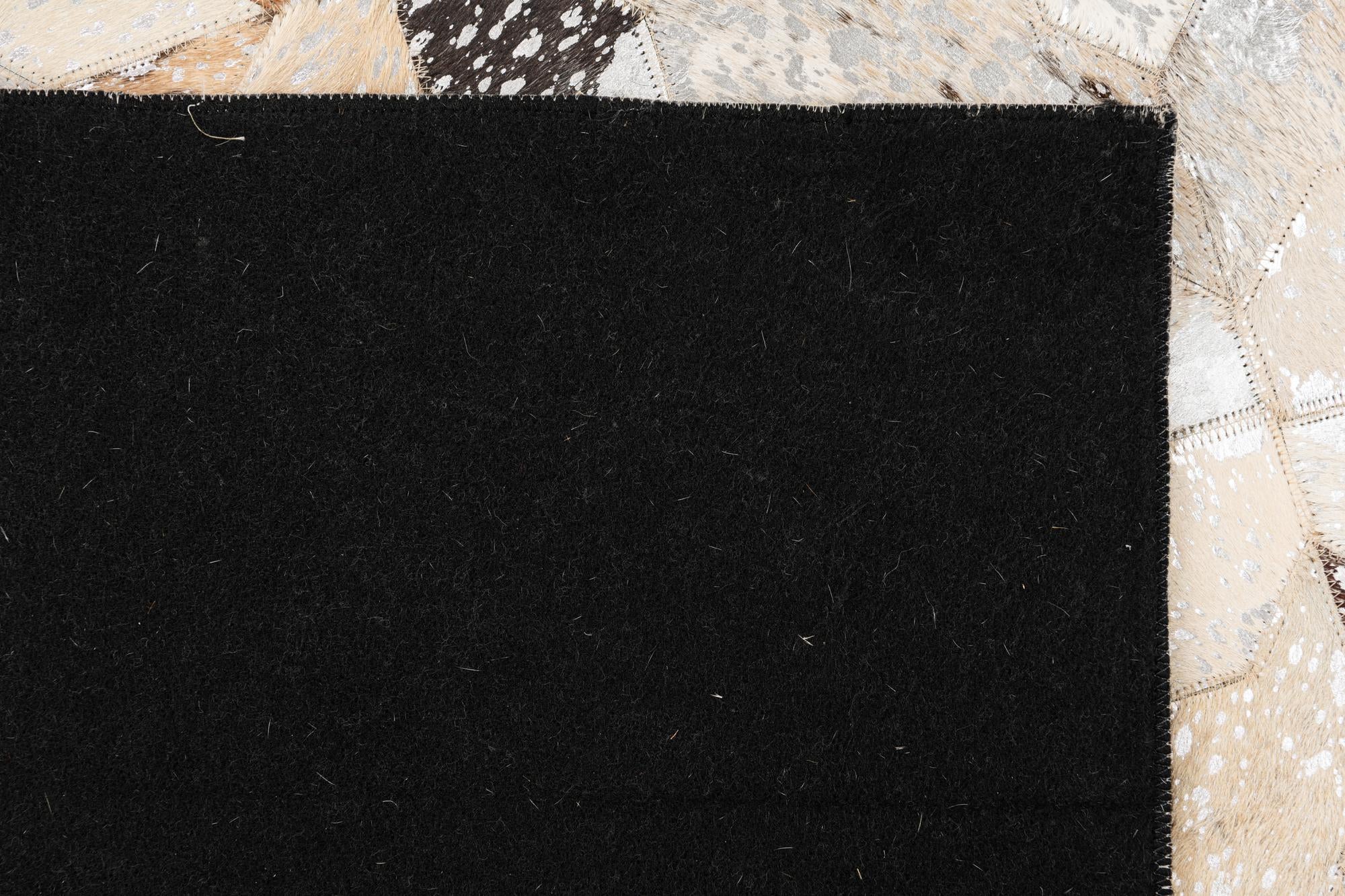 5' x 8' 1 Cowhide Leather Rug