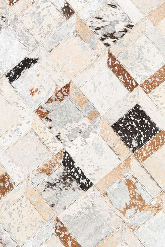 5' x 8' Cowhide Leather Rug