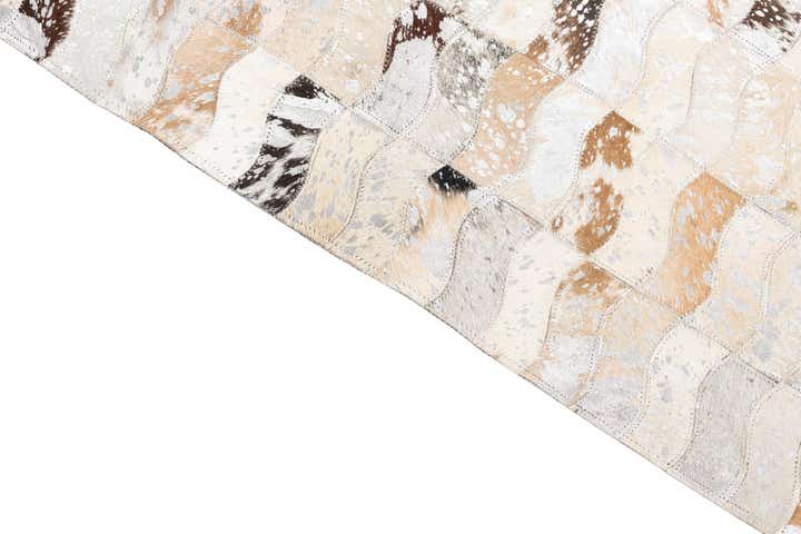 5' x 8' Cowhide Leather Rug