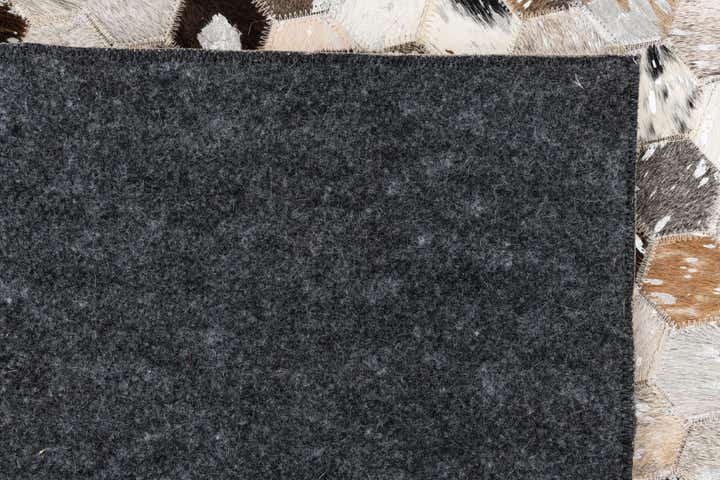 5' x 8' 1 Cowhide Leather Rug