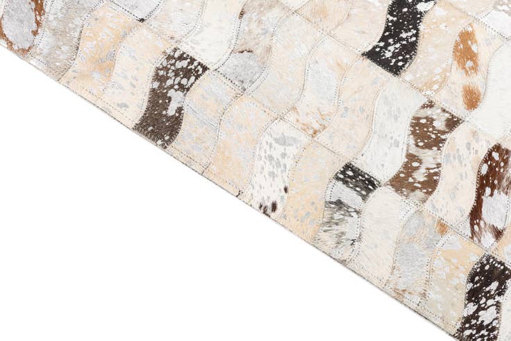 Detail image of 5' x 7' 10 Cowhide Leather Rug