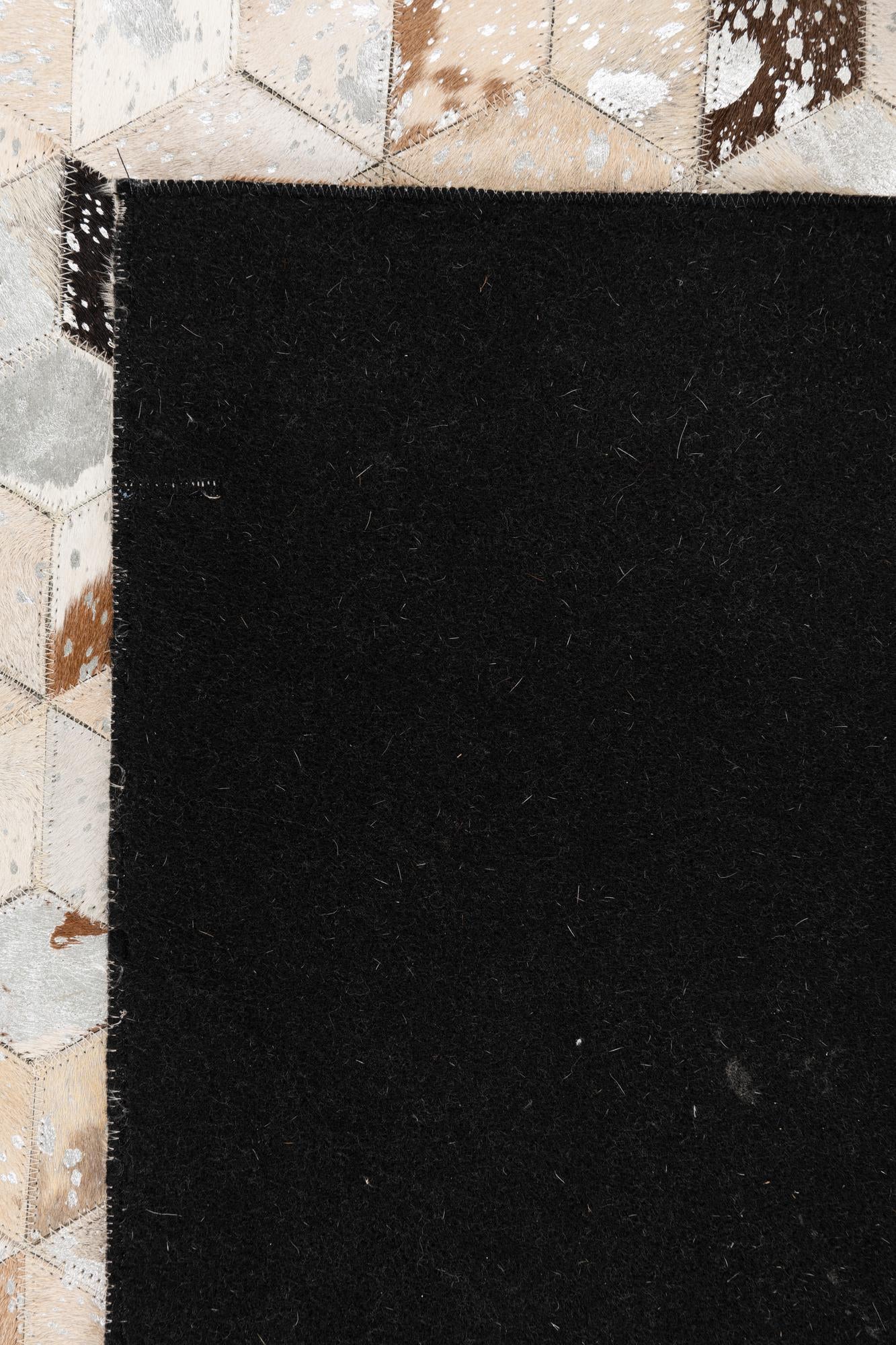 5' x 8' Cowhide Leather Rug