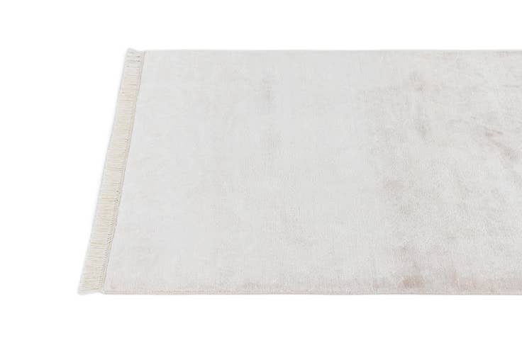 Detail image of 2' 6 x 4' 11 Hand Knotted Darya Wool Rug