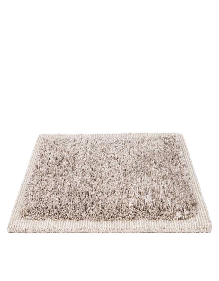 Detail image of 2' 1 x 3' Solid Shag Rug