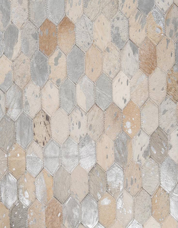 Detail image of 6' x 6' Cowhide Leather Round Rug