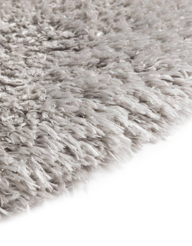 Detail image of 4' x 6' Marilyn Monroe™ Shag Oval Rug