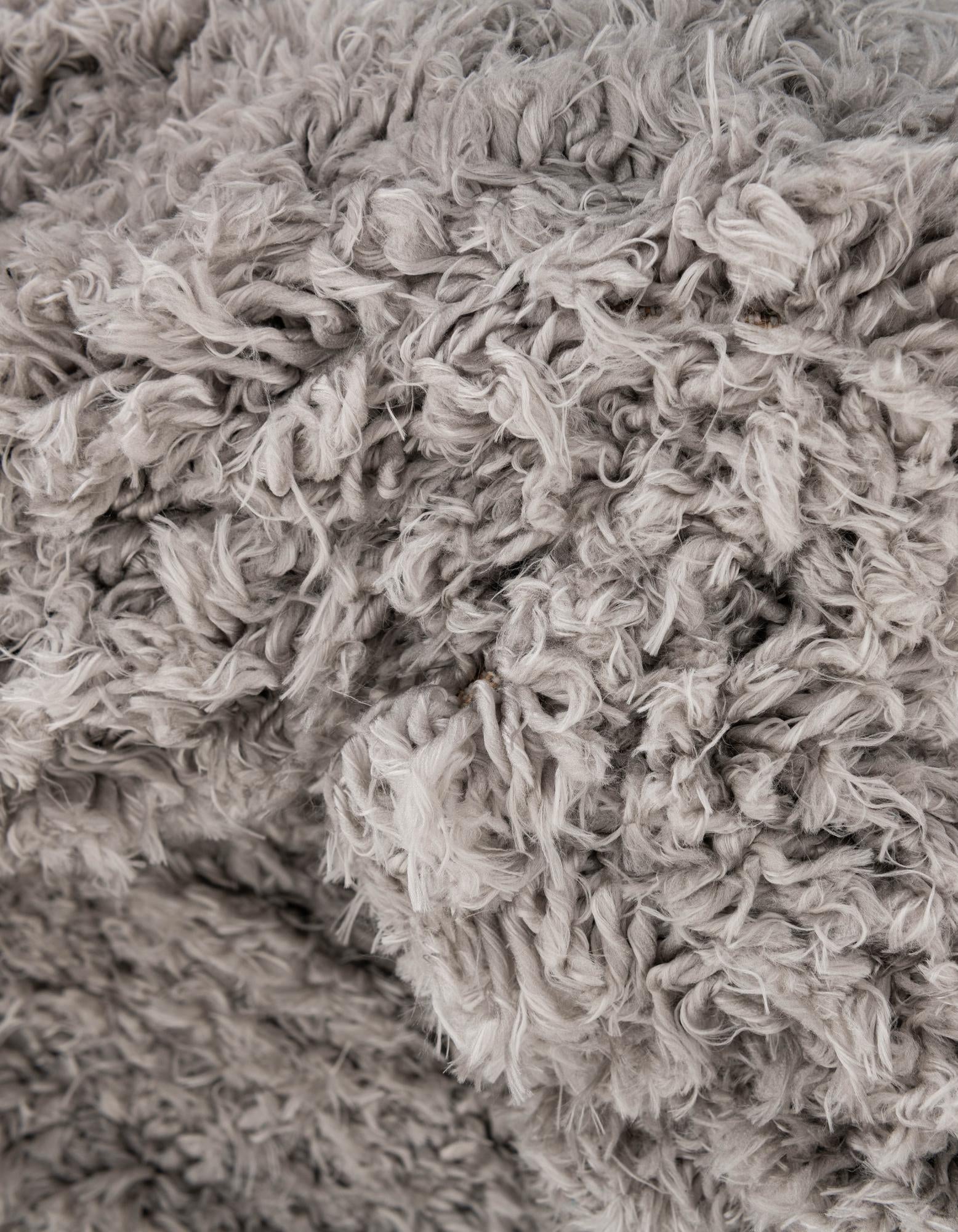 2' x 10' Marilyn Monroe™ Shag Runner Rug