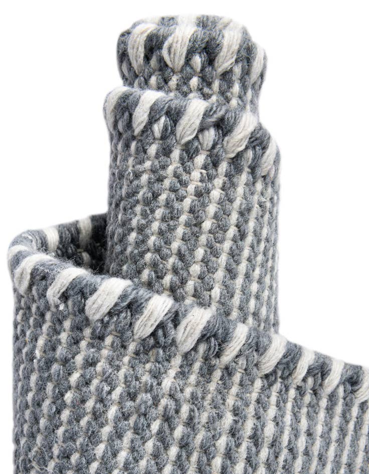 Detail image of 10' x 10'  Washable Jill Zarin Palm Springs Indoor / Outdoor Round Rug