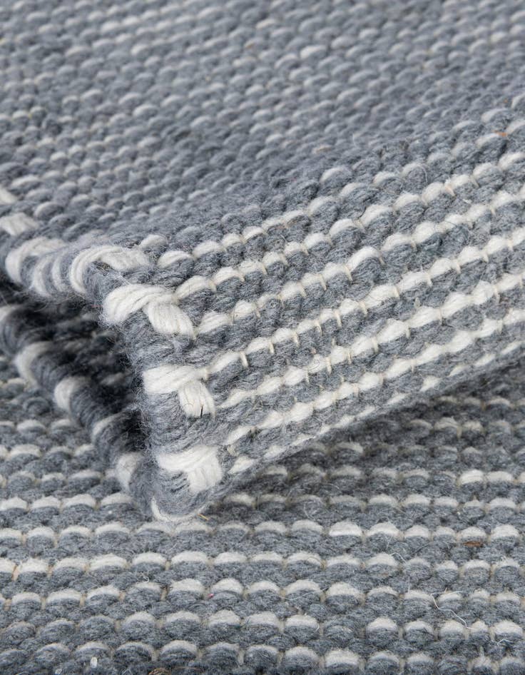 Detail image of 5' 1 x 5' 1 Easy-Clean Jill Zarin Palm Springs Indoor / Outdoor Square Rug