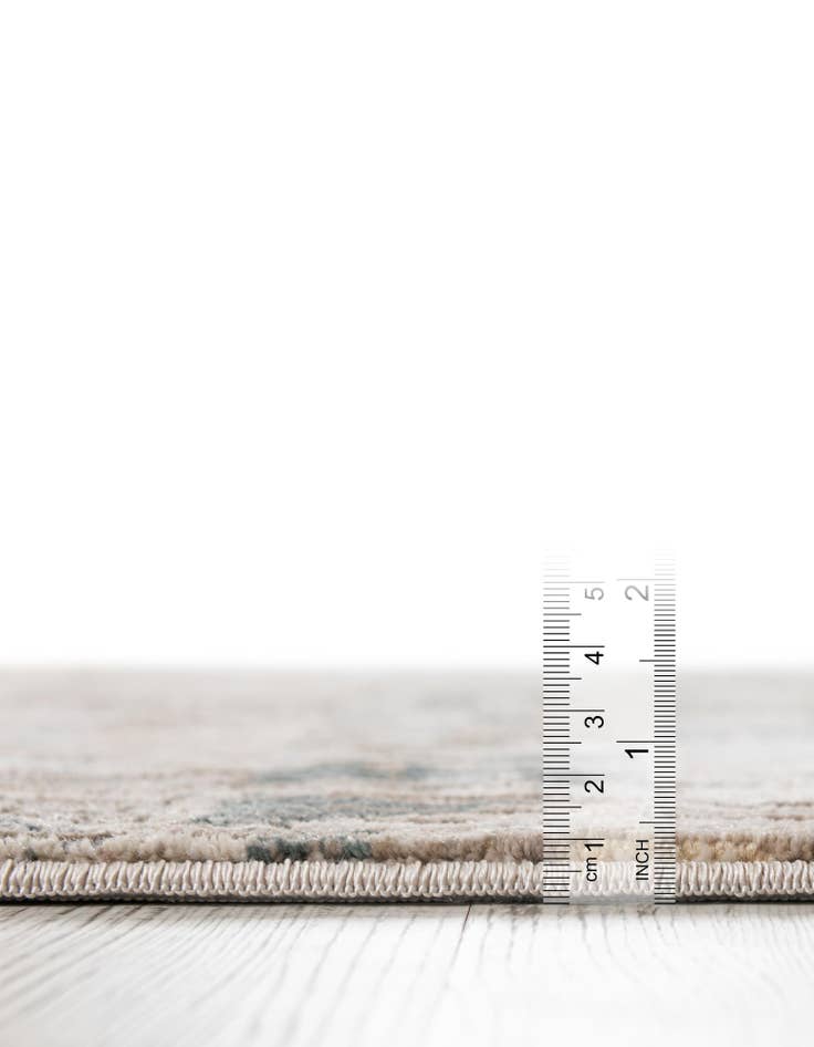 Detail image of 4' x 6' Silta Rug