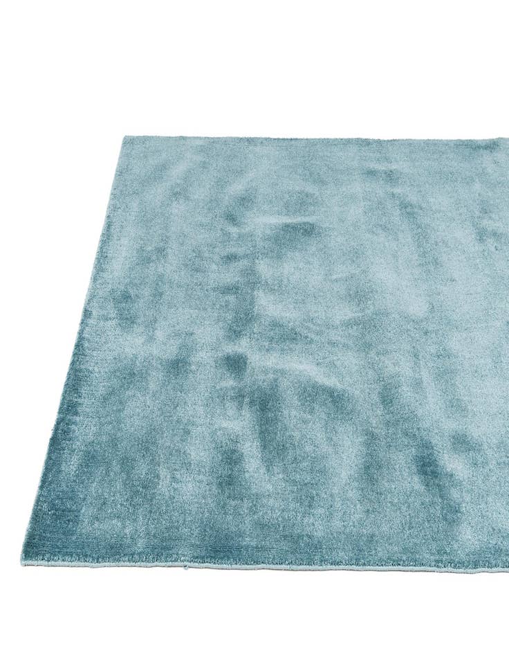 Detail image of 5' 7 x 8' Luna Rug