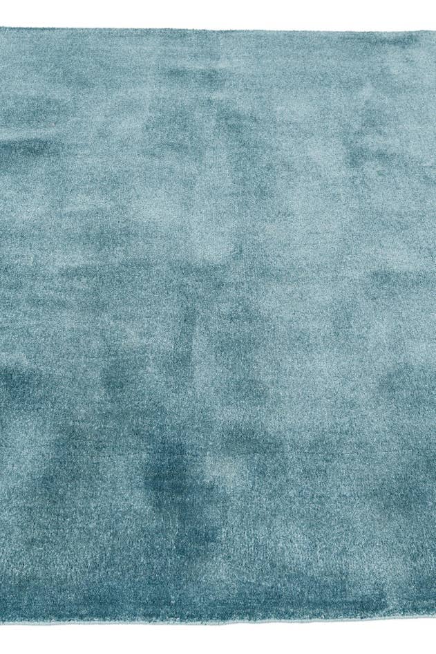 Detail image of 5' 7 x 8' Luna Rug