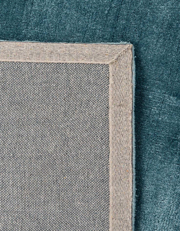 Detail image of 5' 7 x 8' Luna Rug