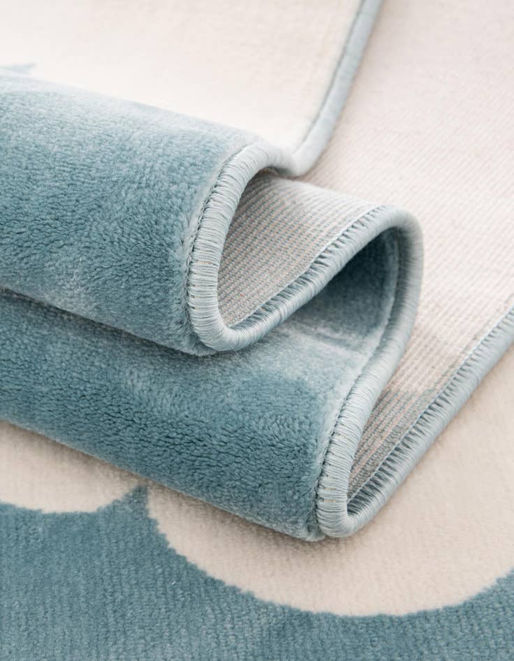 Detail image of 7' 10 x 7' 10 Whimsy Kids Round Rug