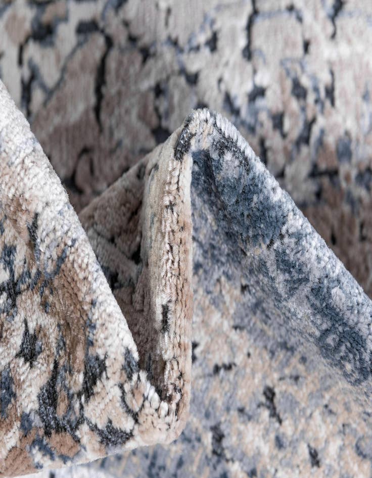 Detail image of 4' x 4' Eliza Round Rug