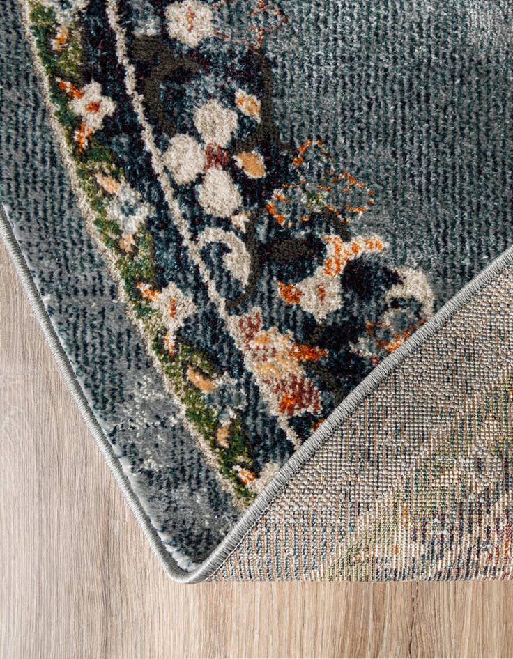 Detail image of 8' x 8' Isabella Round Rug
