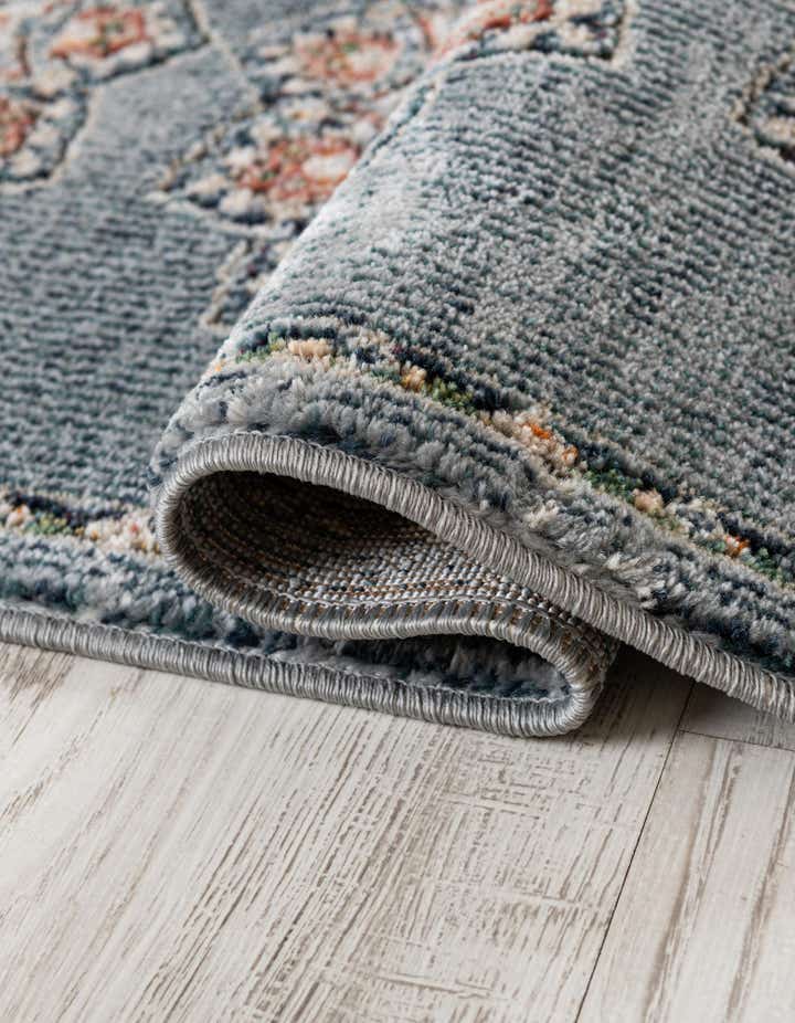 2' 7 x 10' Isabella Runner Rug