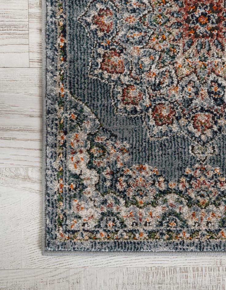 Detail image of 2' 7 x 10' Isabella Runner Rug