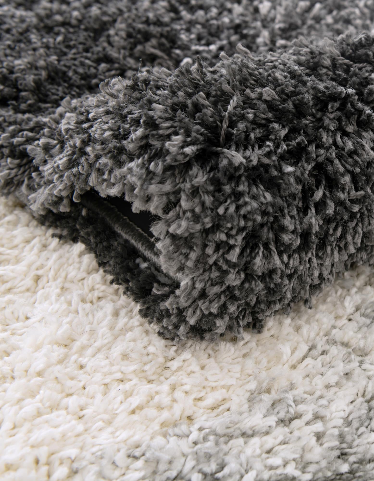 3' 3 x 3' 3 Soft Touch Shag Round Rug