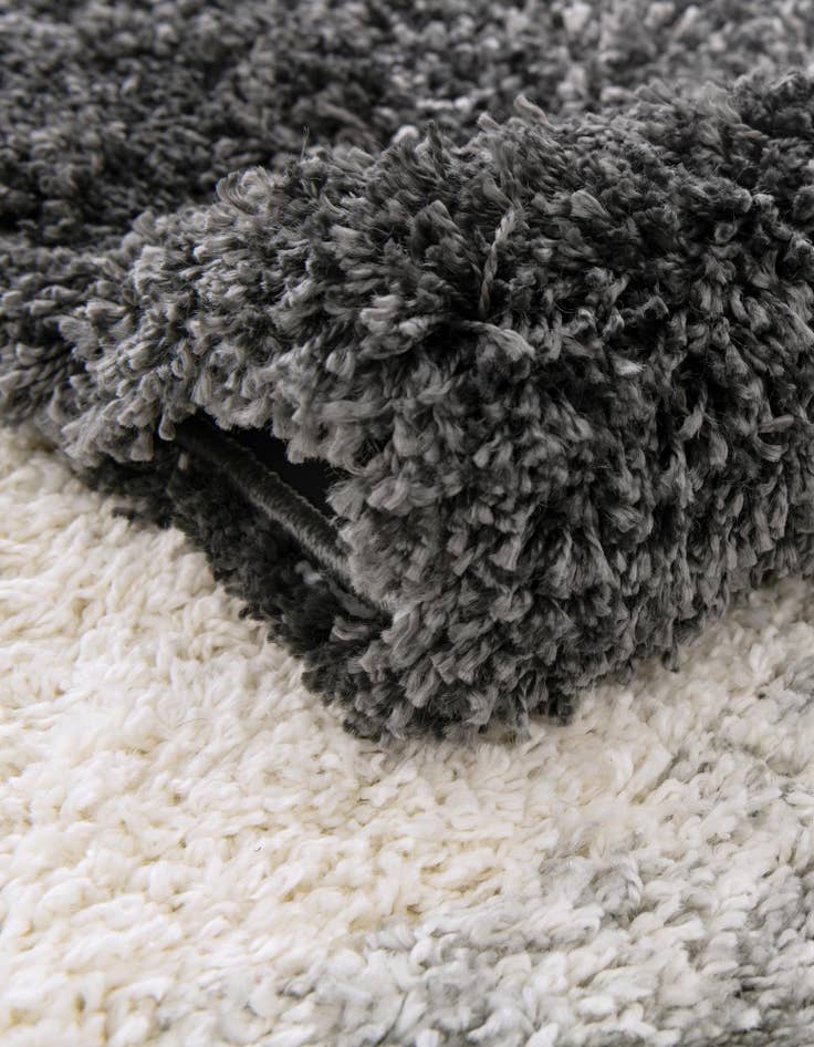 Detail image of 7' 10 x 7' 10 Soft Touch Shag Round Rug